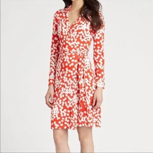 Diane von Furstenberg Size 8 Silk "New Jeanne Two" Red & White True Wrap Dress - Picture 1 of 12