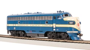 Broadway Limited 8207 HO Scale Missouri Pacific EMD F7A Eagle Scheme Diesel #586 - Picture 1 of 10