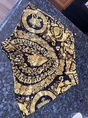 Shorts Versace  - Imagem 1 de 4