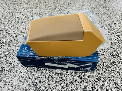 Mercedes W124 300E 400E E420 Rear RH Speaker Cover TAN (Date) A12469028308326 OE - Image 1 of 4