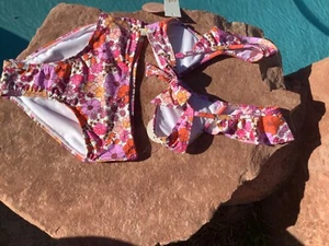 GB NIÑAS ESTAMPADO DE FLORES BIKINI TRAJE DE BAÑO - TALLA 8 - Imagen 1 de 4