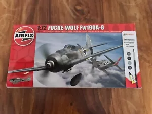 AIRFIX - 1:72 scale kit A68210 - WW2 German FOCKE-WULF Fw190A-8 FIGHTER AIRCRAFT - Picture 1 of 2