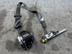 HONDA CR-V HYBRID SPORT 23-25 OEM FRONT RIGHT SIDE SEAT BELT RETRACTOR BLACK - Picture 1 of 15