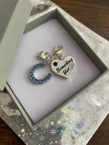Personalisiert Etwas Blau Braut Hochzeit Kristall Hufeisen Herz Charm - Bild 1 von 7