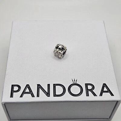 Genuine Pandora Christmas Gleaming Gift Present Star Charm ALE 925 #791987 - Image 1 of 3