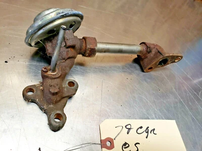 79 80 81 TOYOTA CELICA CORONA PICKUP EGR VALVE OEM 20R 4ME RA42 SMOG GASES DE ESCAPE - Imagem 1 de 4