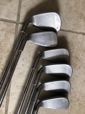 Juego de hierros Ping G5 Green Dot 4-PW, diestro, ejes de acero rígido True Temper n.º 8 hierro Foto 1 de 4