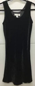 Vestido de noche pequeño Valeri Stevens de terciopelo negro hasta la rodilla sin mangas - Imagen 1 de 3