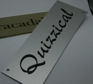 Equine Tack Tag - Typenschild aus eloxiertem Aluminium 12 Größen  - Bild 1 von 2