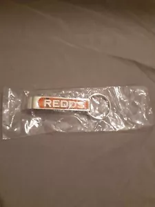 NEW Redd's Apple Ale Beer Bottle Opener Key Chain Keychain Metal USA SHIP - Picture 1 of 4