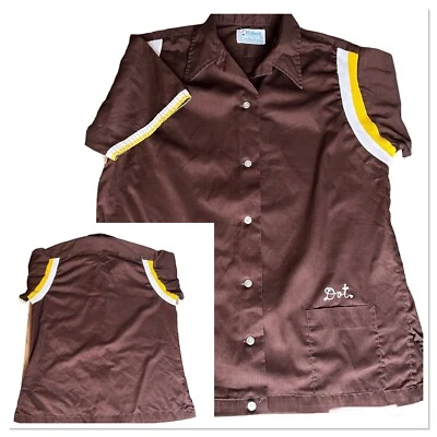 Camisa de boliche Hilton vintage década de 1960 tamanho 38 M feminina com colarinho corrente marrom Gabardine - Imagem 1 de 4