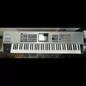 Roland Fantom-X7 76 Key Synthesizer Workstation w/semi hard case Used - Picture 1 of 11