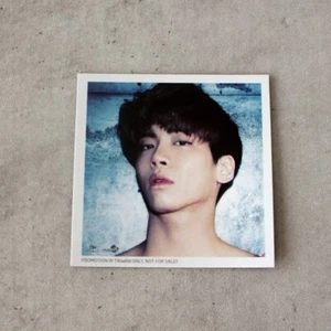 SHINee Photo Mini Magnet Sherlock Taiwan Limited Jonghyun - Picture 1 of 1