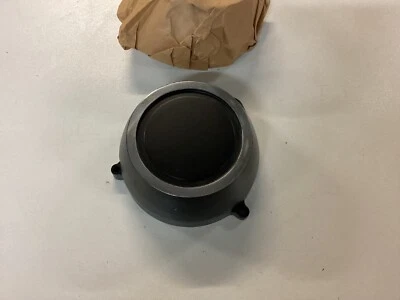 GENUINE YAMAHA PARTS LEFT SIDE COVER / GENERATOR COVER CS5 1972 337-15415-00 - Image 1 of 4