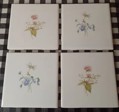 Керамические подставки 4 карата Daltile белые винтажные с цветочным рисунком 4,25 дюйма сделано в США - Изображение 1 из 4