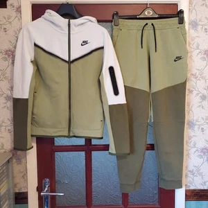 Nike Tech Fleece Tracksuit Hoodie Trousers Green White Kids XL Age 13-15 Great - Picture 1 of 24
