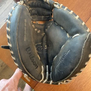 Wilson A730-DKCM Broken In 32.5” Baseball Catchers Mitt Glove Right Throw RHT - Picture 1 of 9