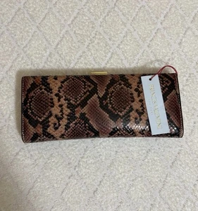 Pochette Elenisne nuova con etichetta Frances Valentine Eleni All Over Snake Nat/Pink - Foto 1 di 14