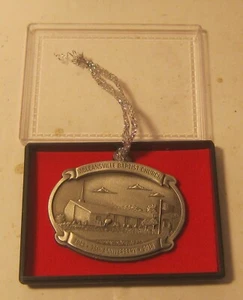 Iglesia Bautista McLeansville 2018 75 aniversario ornamento de peltre ¡¡en estuche!!! - Imagen 1 de 3