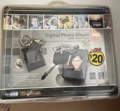 Innovage Digital Photo Album Key Chain 8Mb/USB  - Image 1 of 2