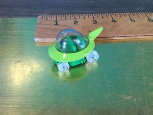2013 HOT WHEELS DIECAST COLLECTORS CAR "THE JETSONS" CAPSULE CAR - Picture 1 of 5