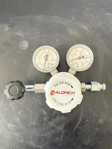 Regulador de gas no corrosivo Aldrich 3000 psi entrada CGA180 - Imagen 1 de 6