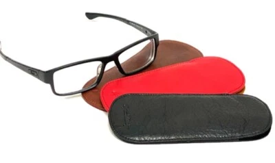 Estuche para gafas Osgoode Marley de cuero de cachemir suave 1729 Foto 1 de 4