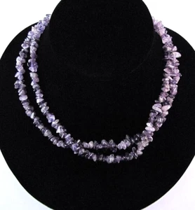 Collar con cuentas de amatista púrpura astilla pulida vintage 34" hilo largo - Imagen 1 de 3