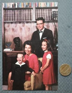 1967 Springfield Illinois Lt. Governor Paul Simon & family Christmas postcard--- - Picture 1 of 1