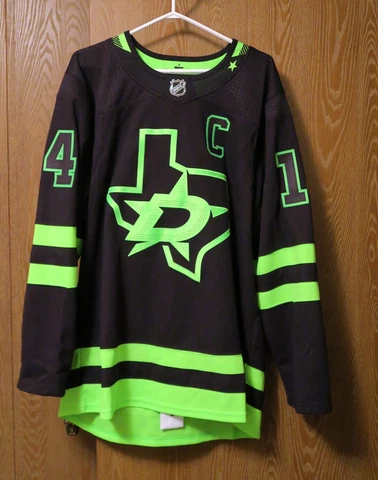 DALLAS STARS Third Alternate Jersey, Adidas Authentic Aeroready, JAMIE BENN Cover