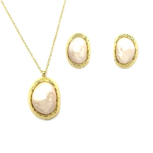 Gold Plated with Pearl Necklace and Earrings Jewelry Set. - Picture 1 of 3