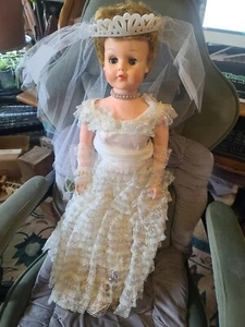 Vintage Betty the Beautiful Bride Doll 30" tall wedding dress vale w/ BOX - Picture 1 of 5