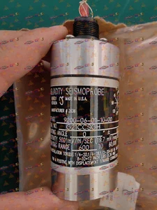 Bently Nevada 9200-03-05-08-00 Sensor Proximity Via FEDEX - Picture 1 of 1