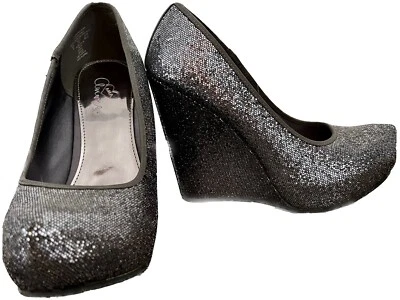 Tacones plateados brillantes Foto 1 de 4