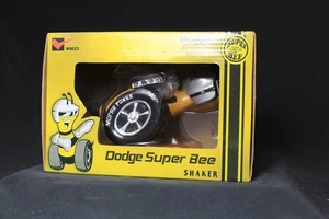 Dodge Super Bee Bobblehead Butterscotch Bent Rod Garage Shaker New Old Stock - Picture 1 of 14