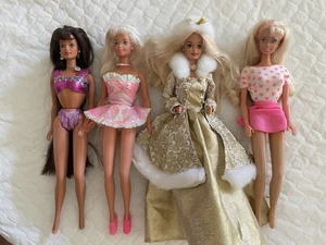 Lote de 4 muñecas Barbie de 1995  - Imagen 1 de 24