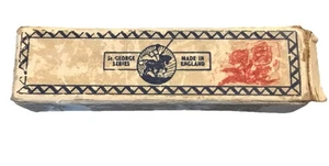 Vintage St GEORGE BAKERLITE  Poker Dice RARE WITH ST GEORGE PICTURE - Picture 1 of 3