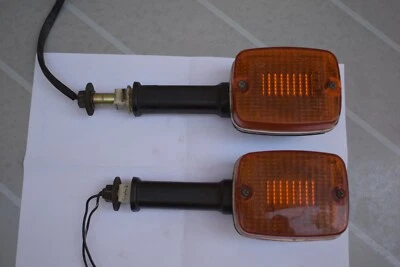 SUZUKI GS 650 G KATANA  - ORIGINAL BLINKER LINKS UND RECHTS 2 STÜCK  GUT — 第 1/2 张图片