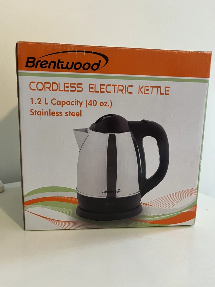 New Brentwood KT1770 1.2 L ( 40oz ) Cordless Electric Kettle - Image 1 of 4