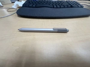 Microsoft Surface Silver Pen Stylet Surface 3 Pro 3 & 4 Stylus 1710 - Picture 1 of 4