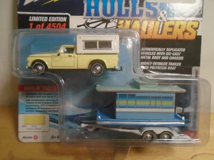 JOHNNY LIGHTNING HULLS & HAULERS 1960 STUDEBAKER TRUCK W/HOUSEBOAT - Picture 1 of 2