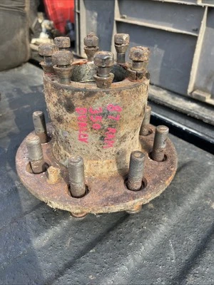 1987-1993 DODGE RAM 5.9 CUMMINS DIESEL D/W 350 DUALLY REAR HUB 91-92-93 - Image 1 of 4