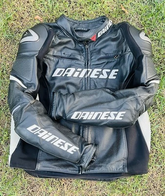 Dainese Men’s Super Heavy Duty Leather Motorcycle Jacket/Vented/Size 58 (LG) - Image 1 of 4