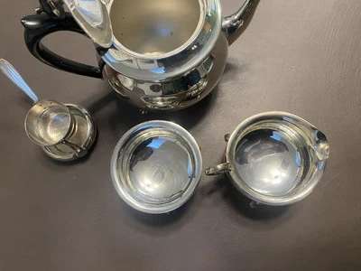 Vintage 4 piece silverplate English Tea Set Yeloman England - Photo 1/4