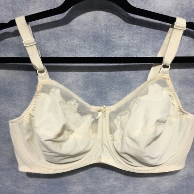 Sujetador Bali 40D Marfil Floral Tejido Con Aros Copa Suave 4 Ganchos DE COLECCIÓN Foto 1 de 4