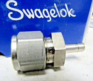 ✌️NEW SWAGELOK SS-400-R-8 TUBE 1/4" TUBE OD X 1/2" TUBE O.D - Picture 1 of 3