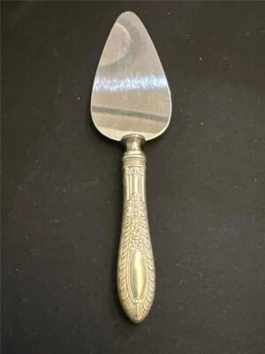 Servidor de queso con refuerzo de plata esterlina Gadroonette de Manchester 5 7/8" Foto 1 de 3