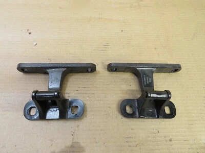 Chevrolet Corvette 2020-2022 bisagra puerta levadiza trasera izquierda y derecha OEM 3129 Foto 1 de 4