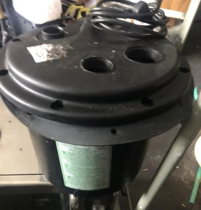 Zoeller Sump Pump M53-D Cast Iron Submersible with Float 1-1/2" npt 115V Flood - Picture 1 of 4