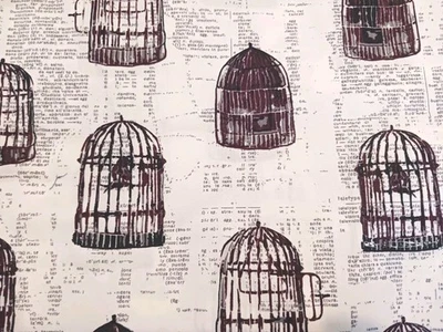 Wonderland Katarina Rocella para Galería de Arte Tela Negro Crema Jaulas para Pájaros con Texto Foto 1 de 4